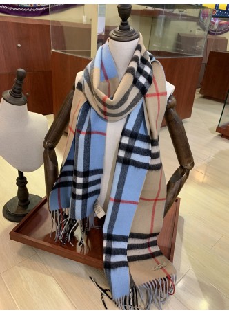 BURBERRY WOOL SCARF BLUE